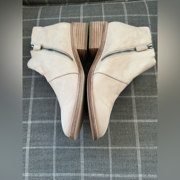 Eileen Fisher Billie Tumbled Nubuck Bootie Ankle Boots Women’s Size 8.5 Beige - Picture 8 of 11